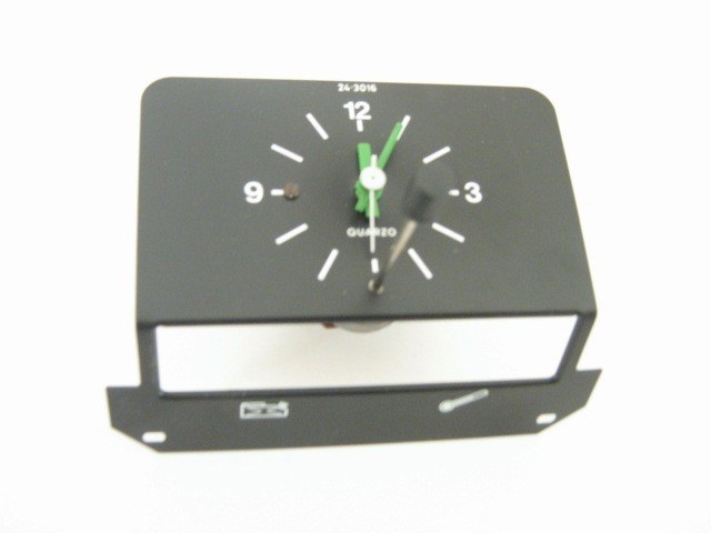 1975-78 ELECTRIC CLOCK