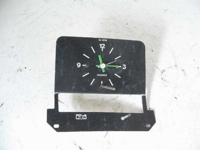 1975-78 ELECTRIC CLOCK