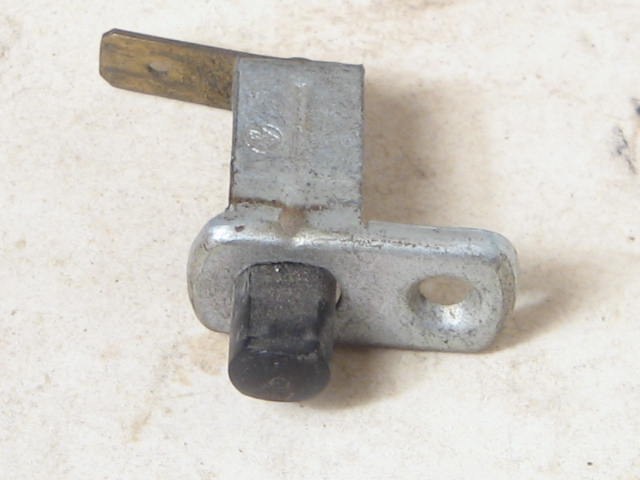 INTERIOR LIGHT SWITCH IN DOOR