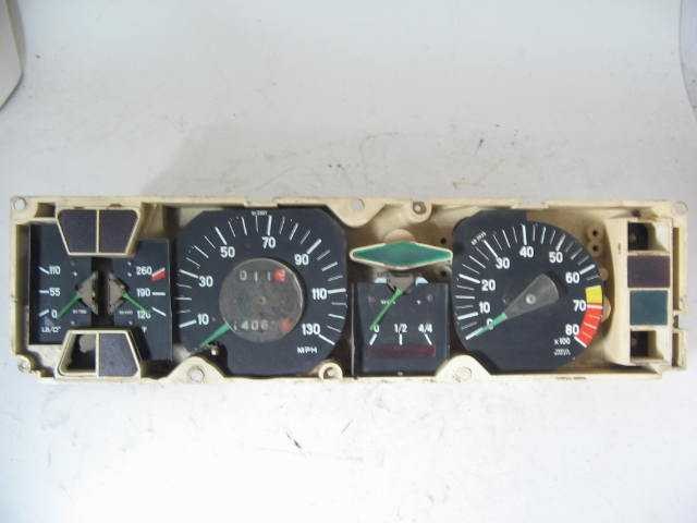 1975-#048352 USA DASH GUAGE