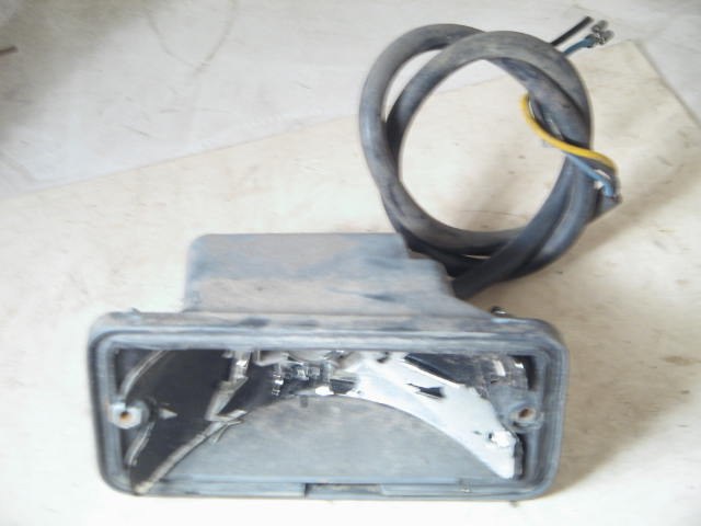 RT FRONT PARKING & TURN LAMP