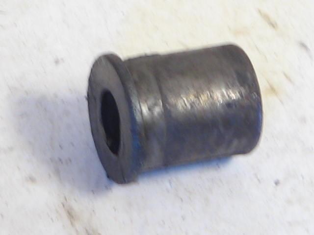 1979-80 AIR PUMP MOUNT BUSH