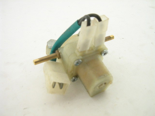 1975-#505968 DIVERTER VALVE