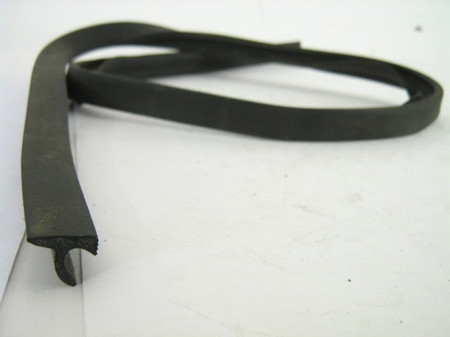 DOOR GLASS WEATHERSTRIP, /MTR