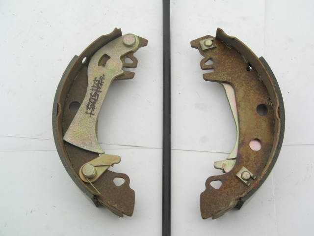 LEFT REAR FRONT BRAKE SHOE