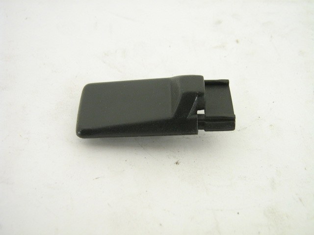 1977-79 DOOR TRIM FRONT END