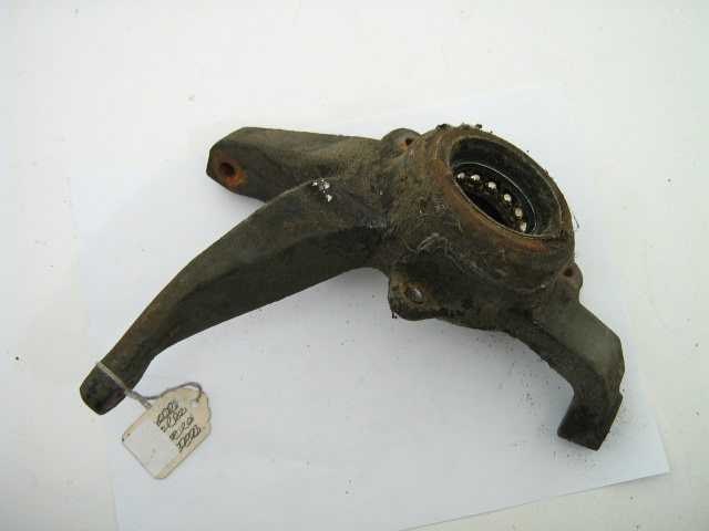 1974-78 RIGHT FRONT KNUCKLE