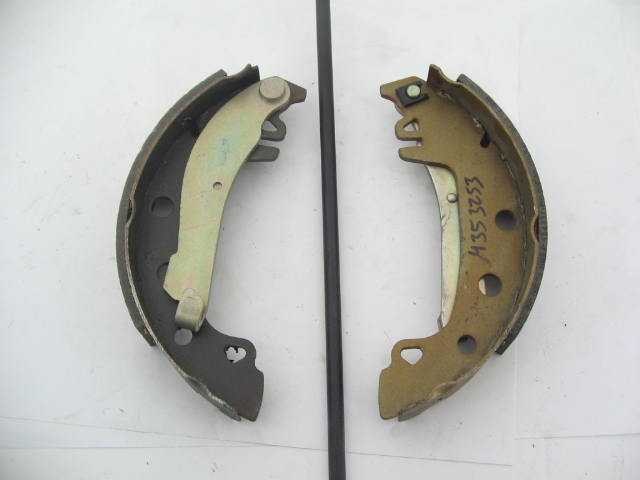 RIGHT REAR REAR BRAKE SHOE