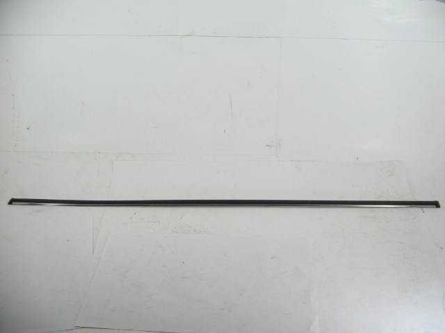 1975-78 LEFT FRONT FENDER TRIM