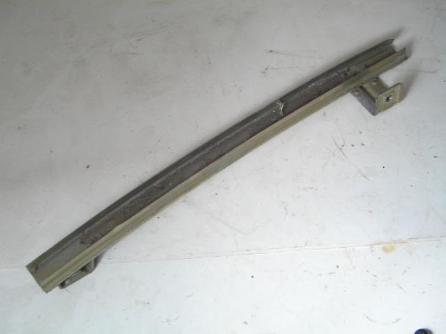 LEFT LOWER REAR DR GLASS GUIDE