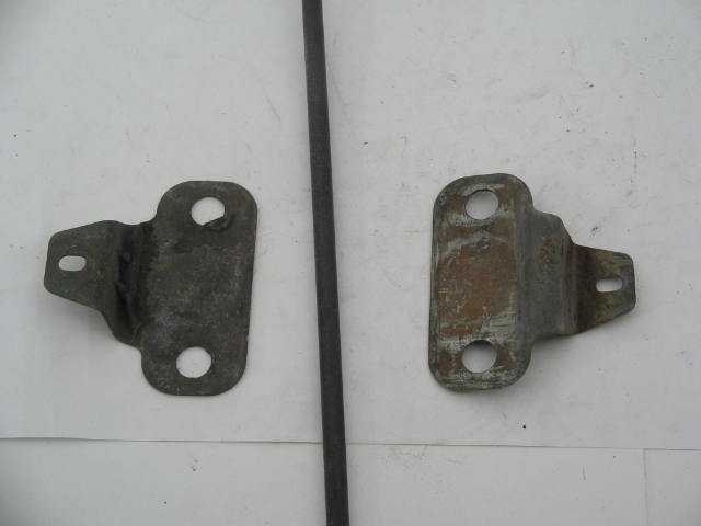 LAMP MOUNTING BRACKET