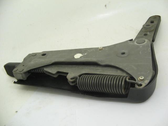 1977 SEAT DEVICE