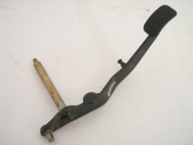 1976-88 CLUTCH PEDAL