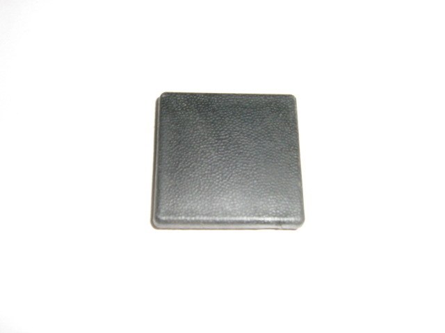 BLACK SQUARE PANEL PLUG