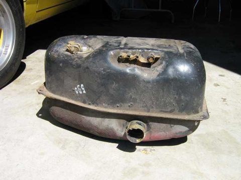 1977-80 CARBURETED FUEL TANK