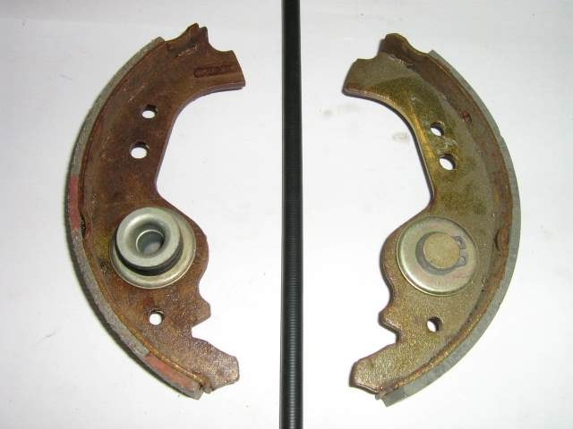 SINGLE LEFT BRAKE SHOE