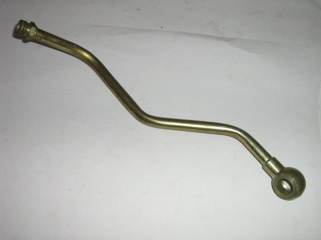 EGR PIPE CENTER TO INTAKE MAN