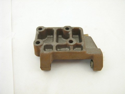 1976-80 SMOG PUMP MOUNT
