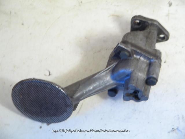 OIL PUMP W RELIEF VALVE ASSY
