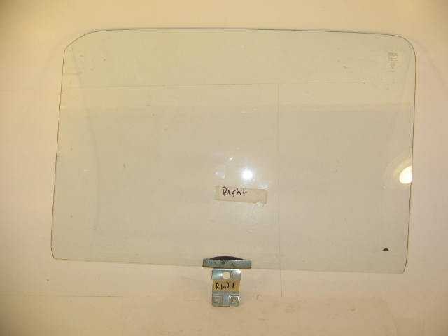 CLEAR RIGHT DOOR GLASS