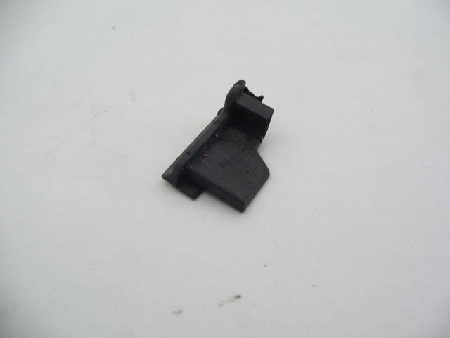 LEFT WINDOW TRIM CLIP