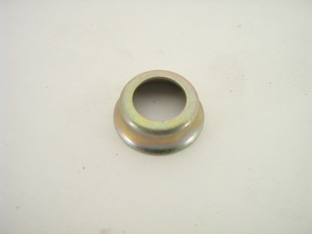 F.I. HOSE RETAINING CUP