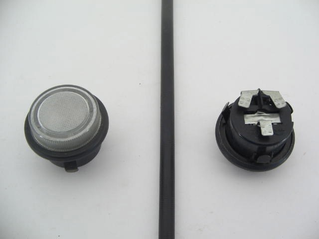 REAR QUARTER INTERIOR LAMP