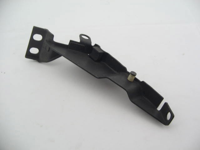 LEFT GLOVE BOX HINGE BRACKET