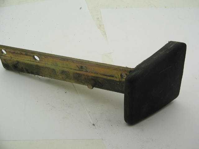 1979-88 LEFT FRONT BUMPER END
