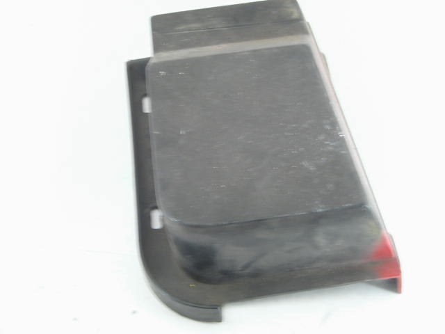 RIGHT SIDE OF ENGINE COVER
