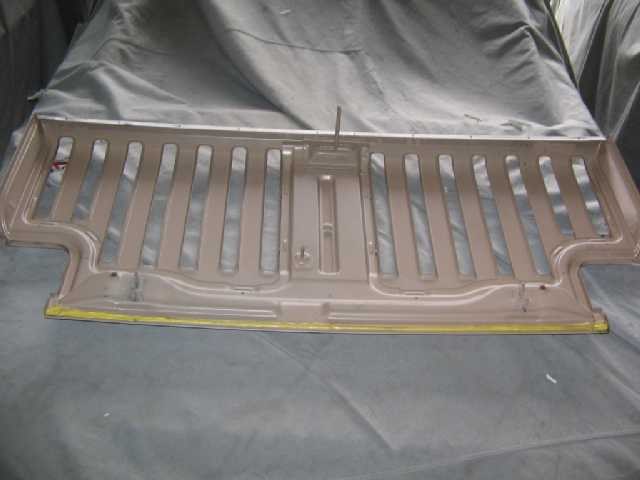 1979.5-88 ENGINE COVER LID