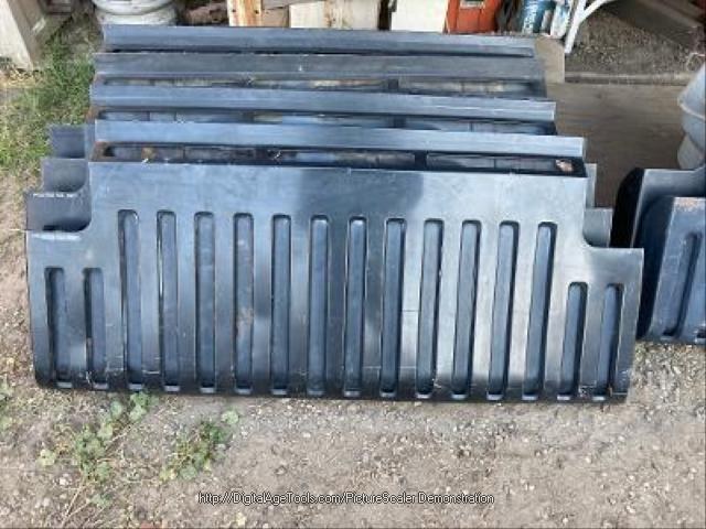 1979.5-88 ENGINE COVER LID
