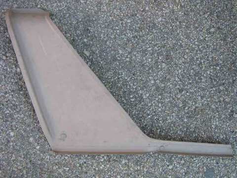 LEFT TARGA BAR MIDDLE PANEL
