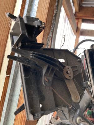 HEATER LEVER ASSEMBLY