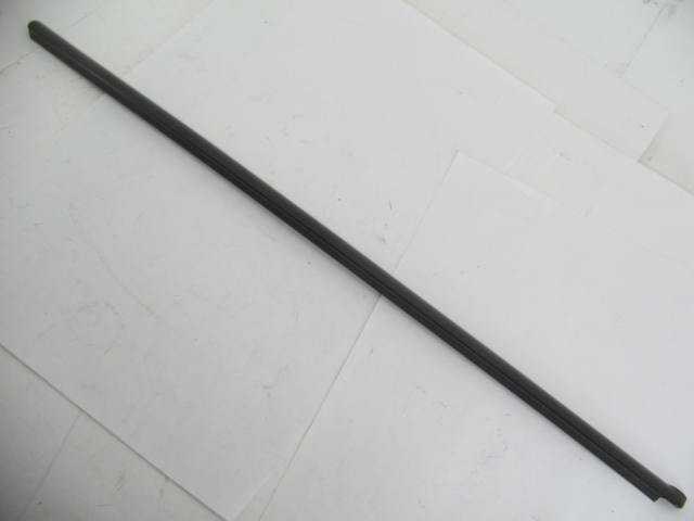 RIGHT WINDSCREEN MOULDING