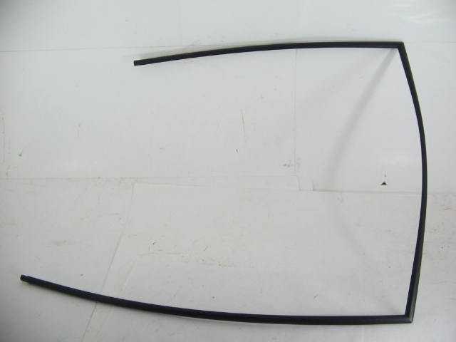 UNKNOWN WINDOW GASKET