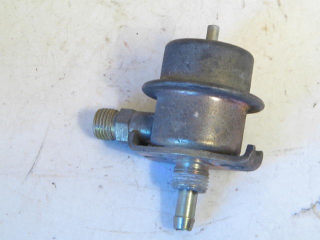 F.I. FUEL PRESSURE REGULATOR