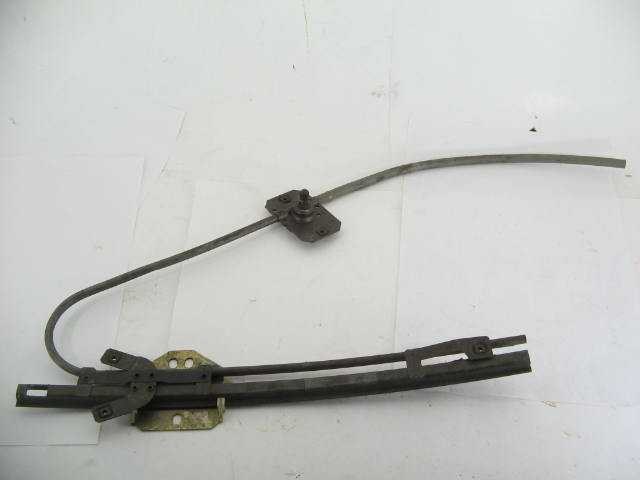 LEFT FRONT WINDOW REGULATOR