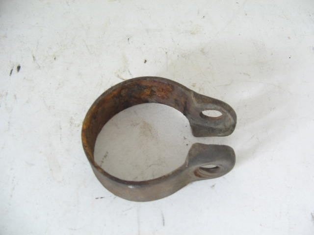 1975-80 EXHAUST SYSTEM CLAMP