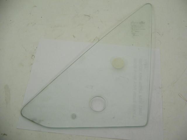 1980 L FR QUARTERGLASS W/HOLE