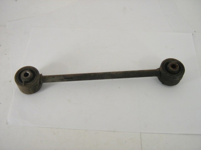 1979-82 R UPPER LOCATING ARM