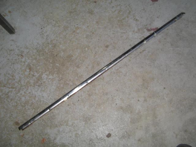 LEFT INNER CHROME MOULDING