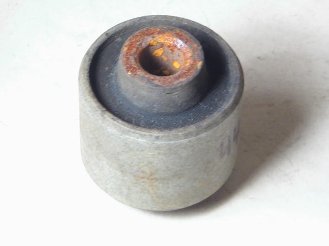 1979-85 REAR UPPER ARM BUSH