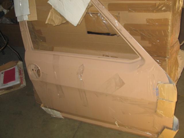4-DOOR RIGHT FRONT DOOR