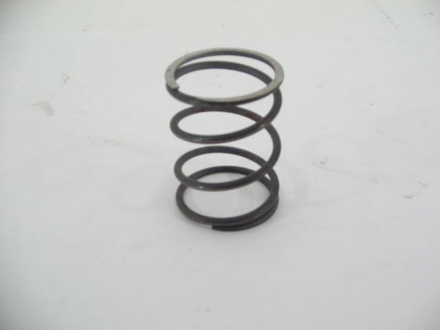 SPRING ON DRIVESHAFT
