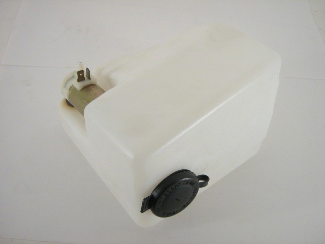FRONT WINDSHIELD WASHER BOTTLE