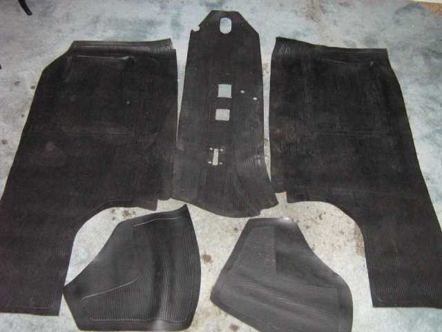 COMPLETE RUBBER FLOOR MAT SET