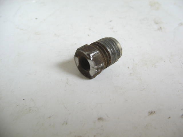 SHORT HARD LINE THREADED END