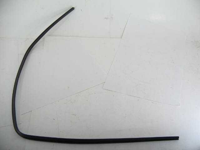 RIGHT BRIGHT TRIM PLASTIC TRIM