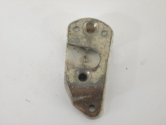 1973-9? RIGHT B PILLAR CATCH
